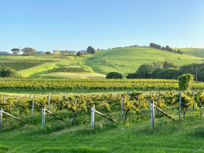 Crooked River Wines Estate House, Gerringong